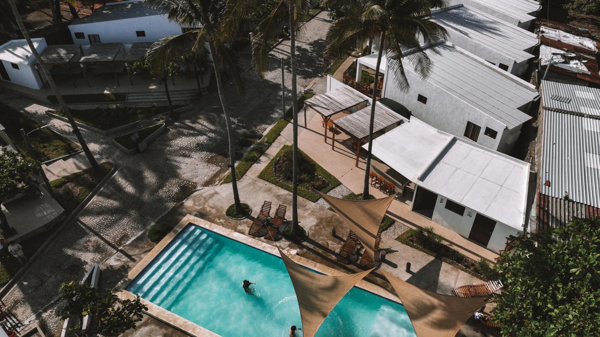 Coco Surf Tropical Village ลาลิแบร์ตัด ภายนอก รูปภาพ